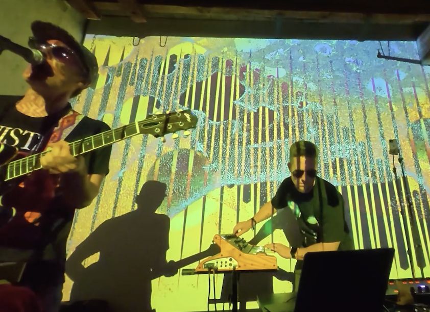 Subwilder duo on stage